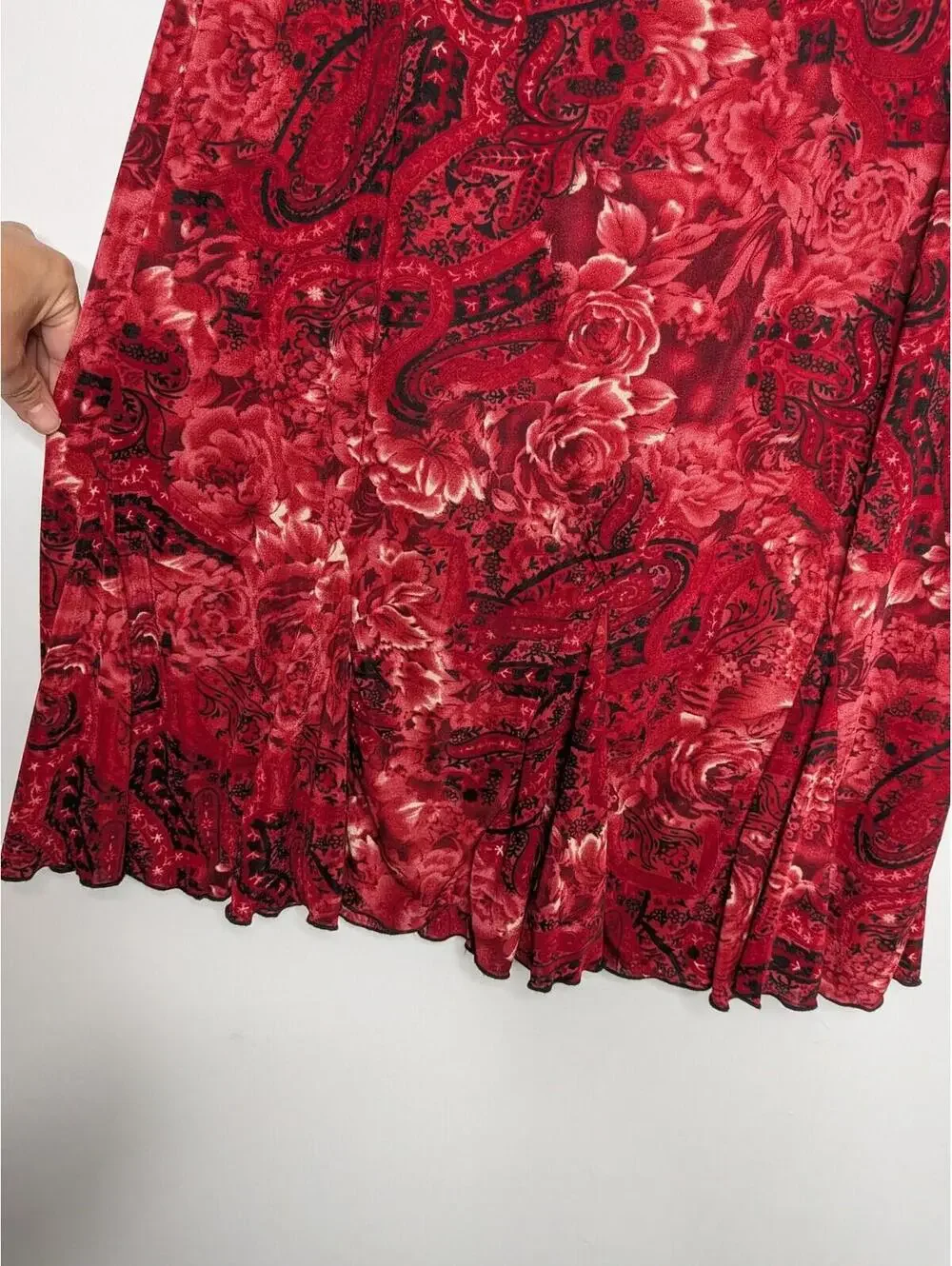 Susan Lawrence Skirt Womens L Red Floral Paisley Knit Long Ruffle Hem Boho USA